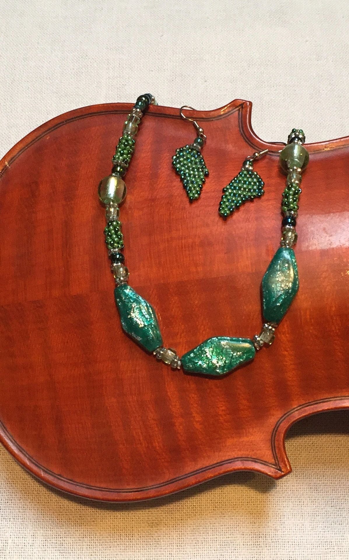 Necklace - Festive Green