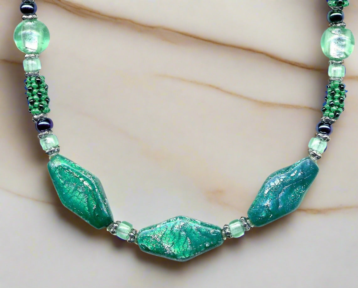Necklace - Festive Green