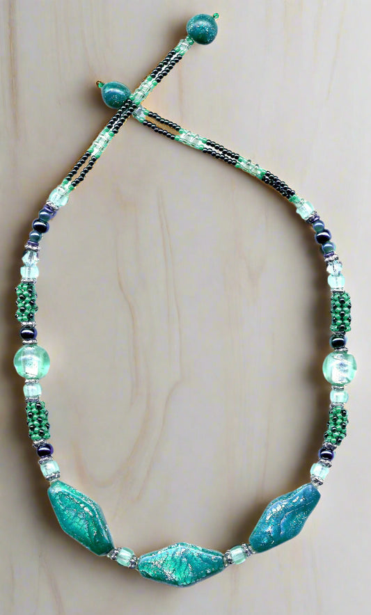 Necklace - Festive Green
